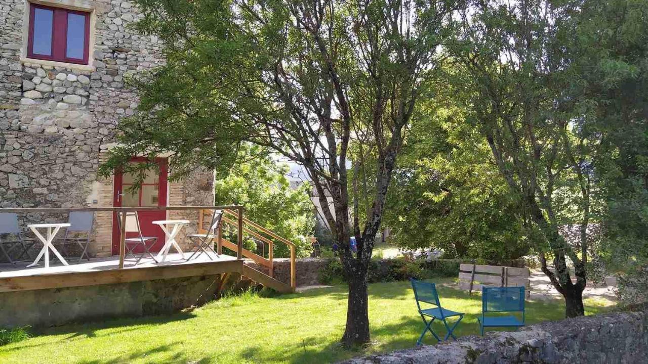 -Moulin De Solaure- Hotel Aix-en-Diois Екстериор снимка
